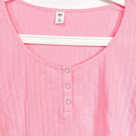 BP. Scoop Neck Long Sleeve Crop Henley In Pink Candy Size Small S - Picture 4 of 8